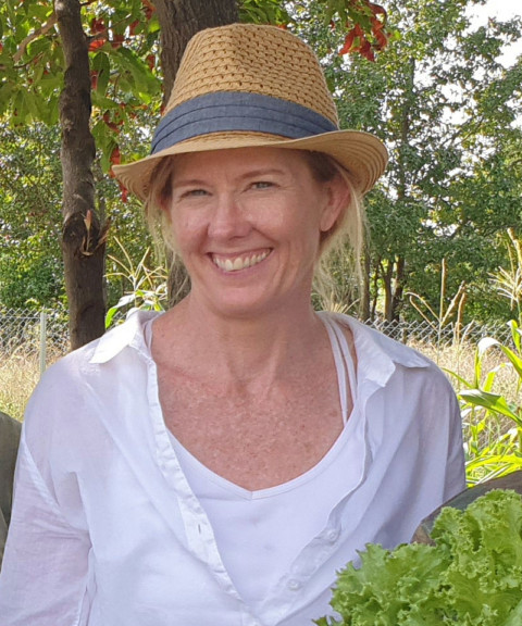 Rhonda Devan