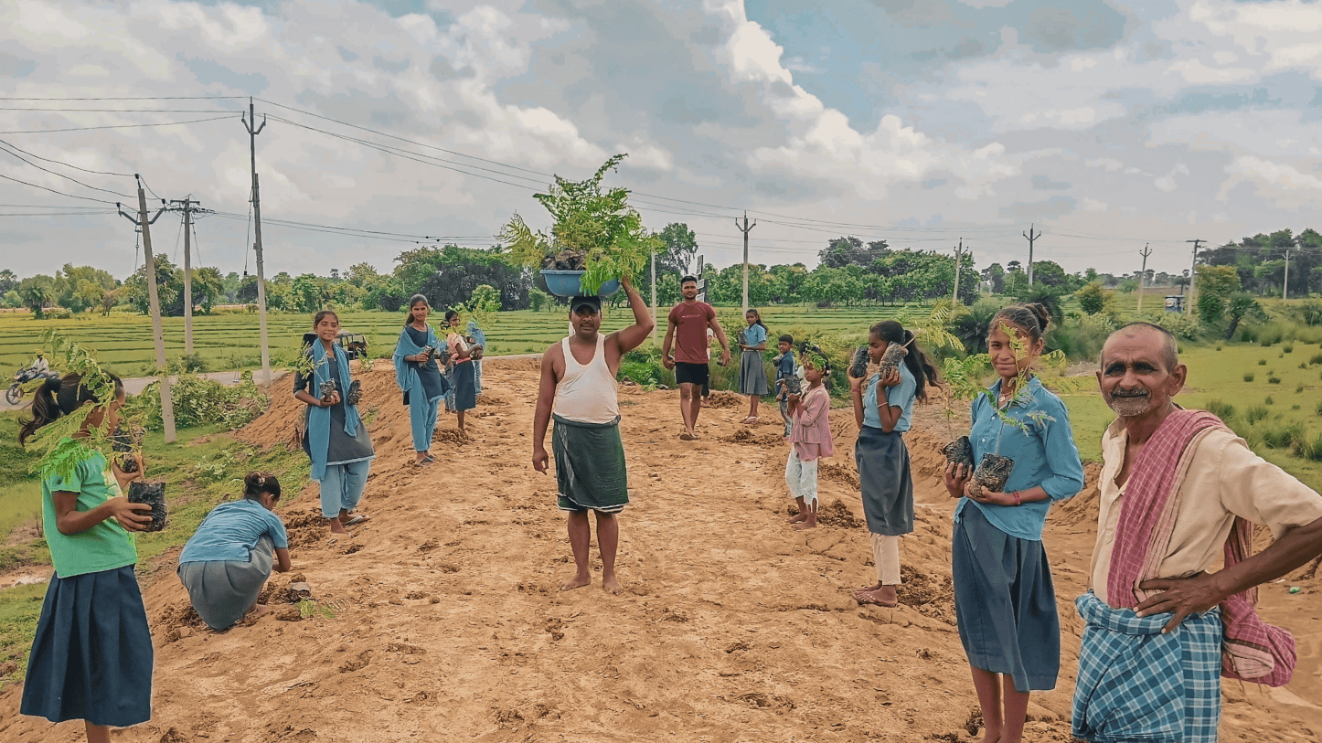 School children reviving ahar-pyne systems in Bihar India with local NGO PRAN